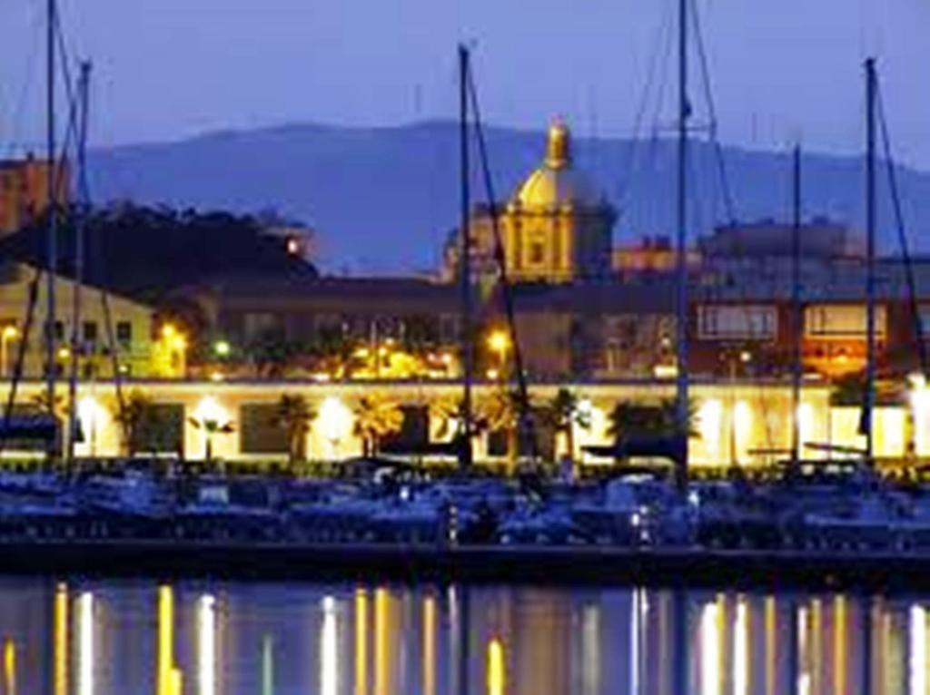 Castel Sant'Angelo Sea View Vila Licata Exterior foto